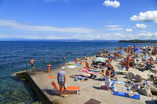 plage à côté de piran